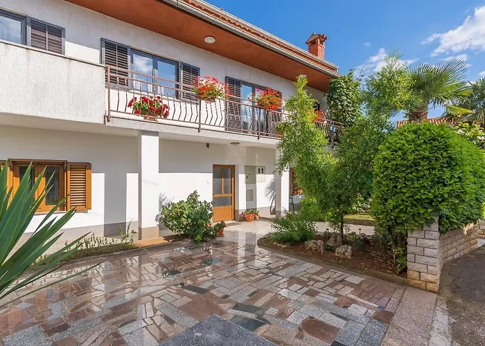 With Parking Space - 13927 Apartament Poreč