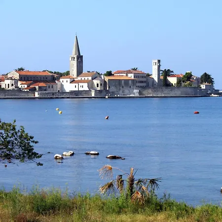 With Parking Space - 13927 Apartment Porec